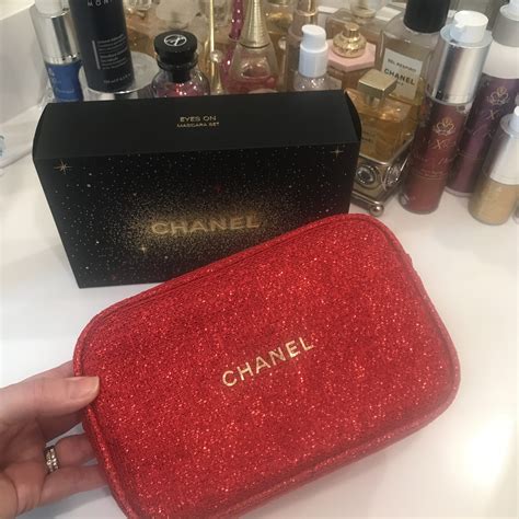 chanel holiday cosmetic bag|chanel cosmetic bag 2019.